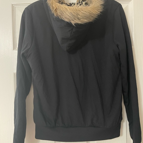 Live to be Spoiled, zip up “LOVE”jacket - Picture 13 of 15